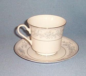 Mikasa Dresden Rose L9009 cup and saucer