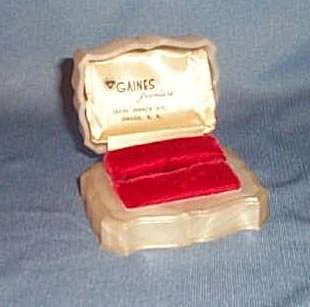 Gaines Jewelers, Jamaica NY early plastic ring box