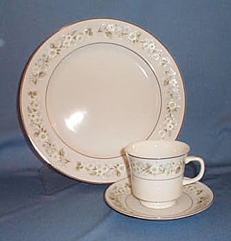 Imperial China 745 Wild Flower 3 pc. place setting in box by W. Dalton