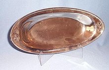 Farberware Brooklyn oval polished chrome bread tray