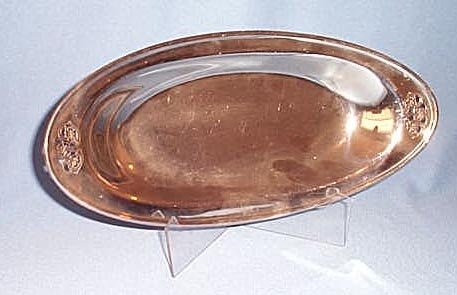 Farberware Brooklyn oval polished chrome bread tray