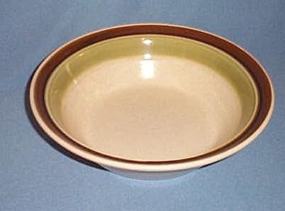 Premiere Potterskraft Cucumber round vegetable bowl