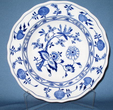Royal Cauldon Meissen blue onion bowl