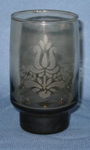 Pfaltzgraff Village brown 10 oz. etched tumbler