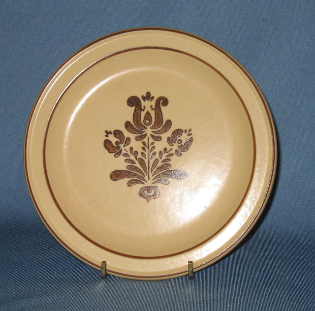 Pfaltzgraff Village brown salad plate