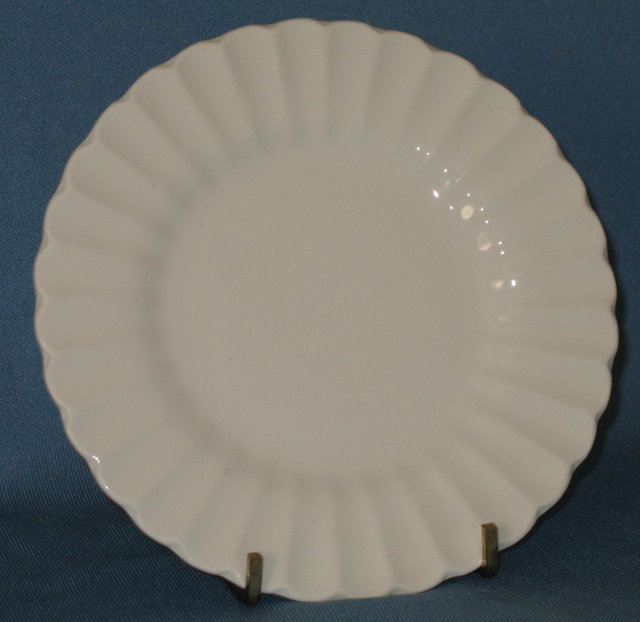 J & G Meakin Classic White bread plate