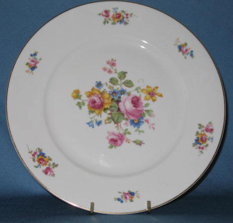T K Thun Bohemia THU 166 dinner plate
