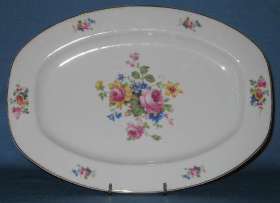 T K Thun Bohemia THU 166 small platter