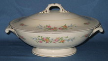 Homer Laughlin Georgian Eggshell Cashmere oval covered vegetable dish