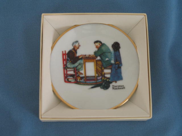 Norman Rockwell Four Seasons Miniature Plate #511: Last Move