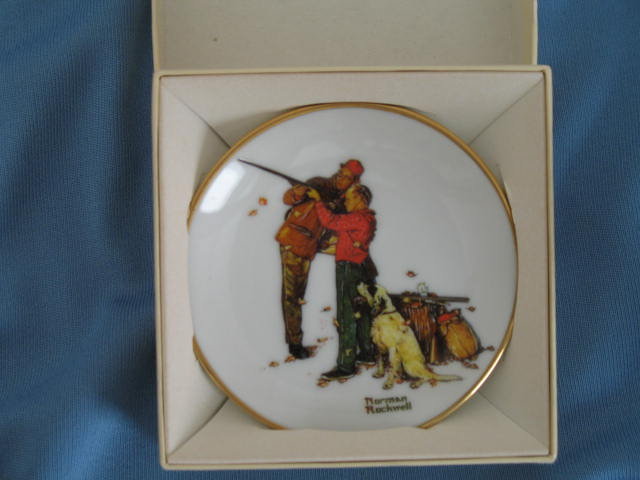 Norman Rockwell Four Seasons Miniature Plate #553: Careful Aim