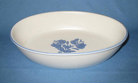 Pfaltzgraff Yorktowne oval baker