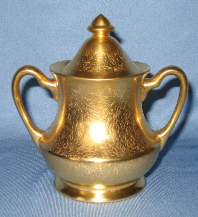 Pickard gold floral (Plain Encrusted?) lidded sugar