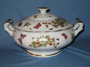 Lenwile Ardault covered round vegetable bowl in a butterfly pattern