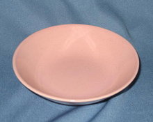 Taylor-Smith-Taylor Pebbleford Pink fruit/dessert bowl