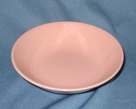 Taylor-Smith-Taylor Pebbleford Pink fruit/dessert bowl