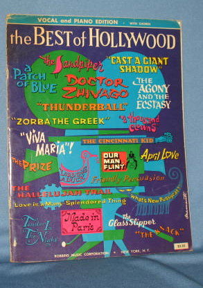 The Best of Hollywood music book Vocal and Piano edition with chords