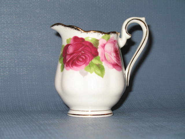 Royal Albert Old English Rose mini-creamer