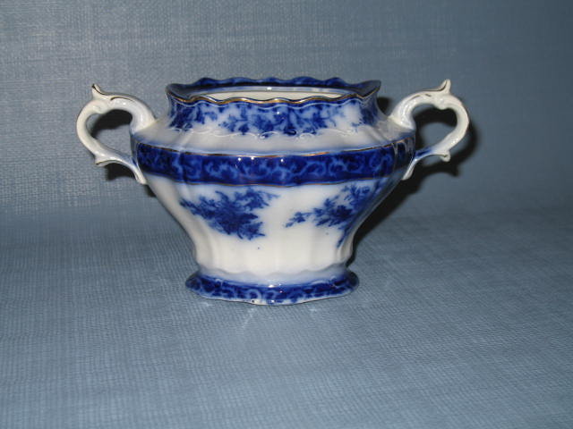 Stanley Pottery Co. England Touraine flow blue sugar bowl without lid