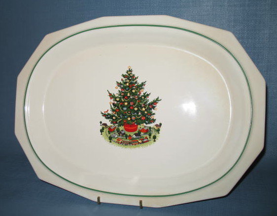 Pfaltzgraff Christmas Heritage oval platter