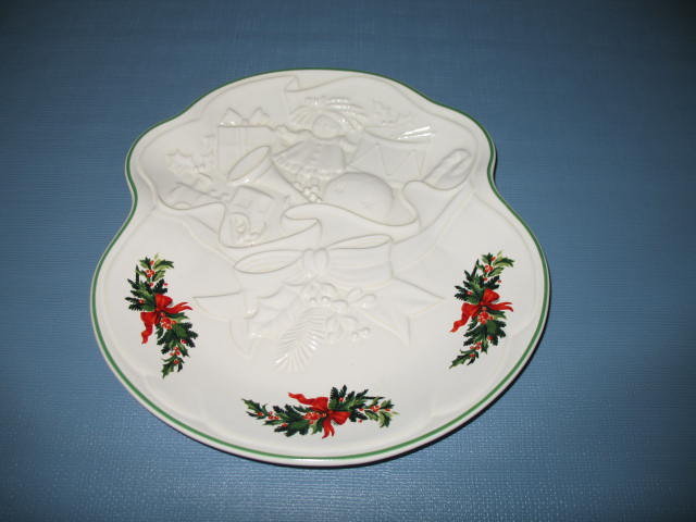 Pfaltzgraff Christmas Heritage serving tray