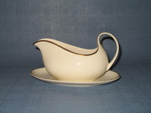 Royal Doulton Heather (gold trim, albion shape) gravy boat and underplate