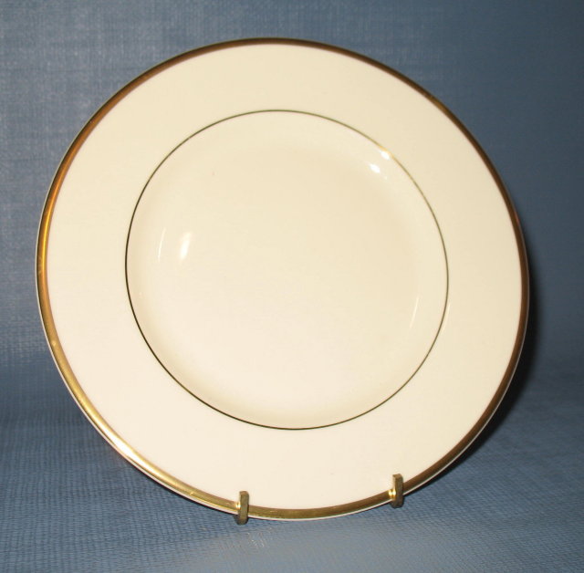 Royal Doulton Heather Albion shape salad plate