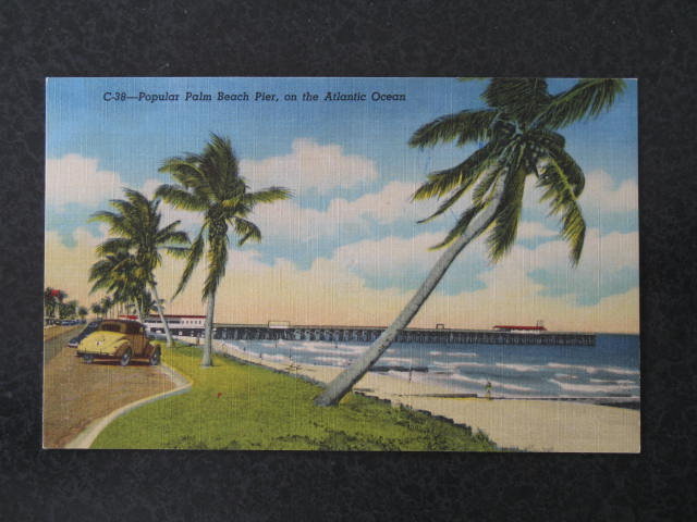 Popular Palm Beach Pier on the Atlantic Ocean, Palm Beach, Florida postcard