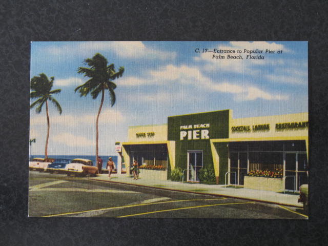 Entrance to Popular Pier at Palm Beach, Florida postcard