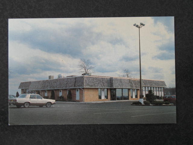 Family Heritage Restaurant, Franconia, PA postcard