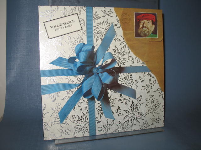 Willie Nelson : Pretty Paper LP record