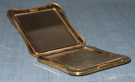 Elgin American makeup compact