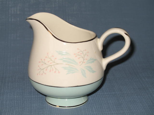 Homer Laughlin Romance creamer