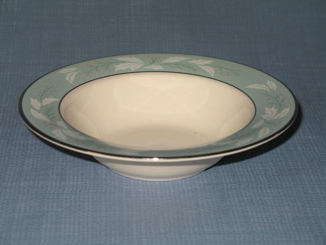 Homer Laughlin Romance rimmed fruit/dessert bowl