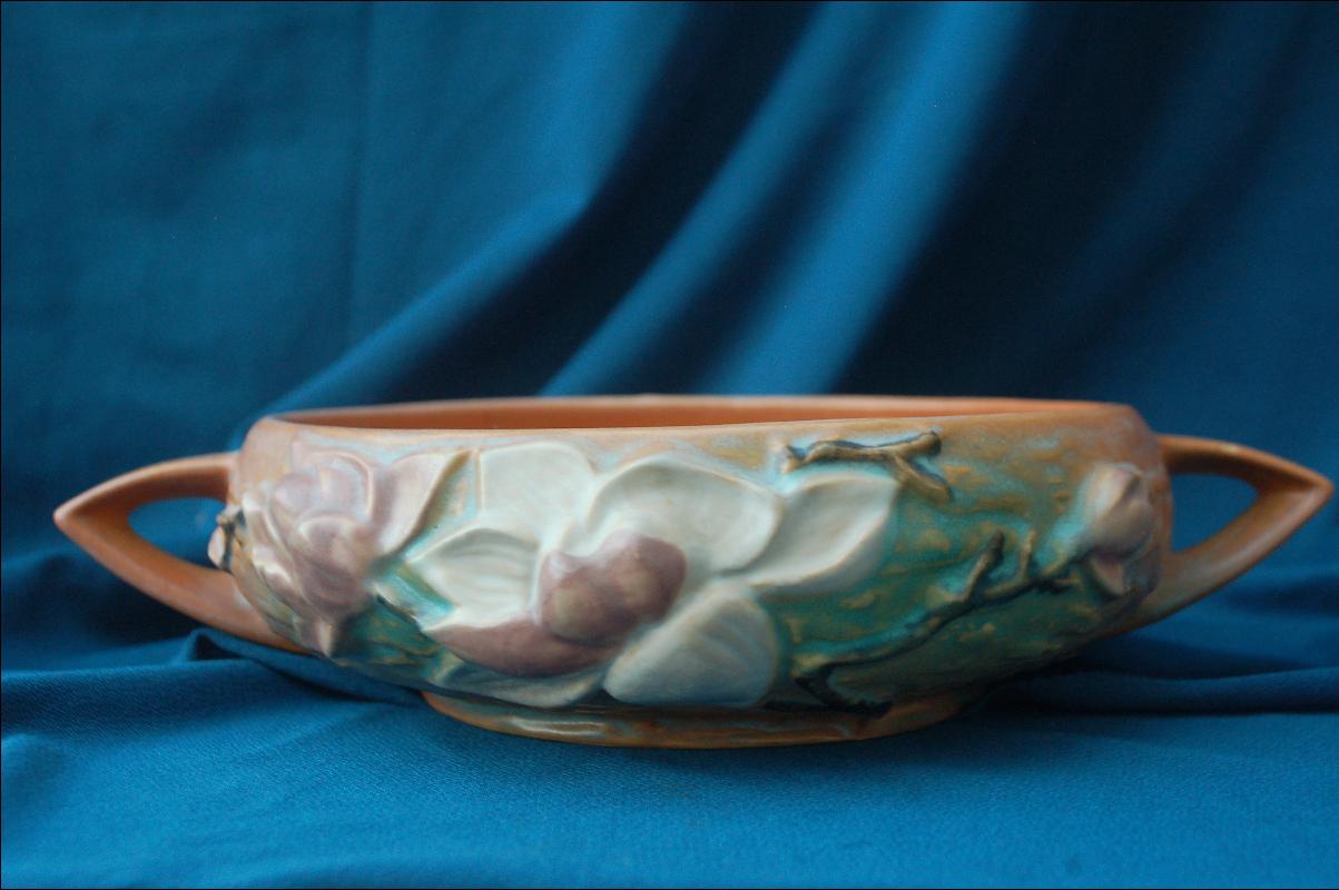 Wonderful Magnolia Roseville Console Bowl circa 1943