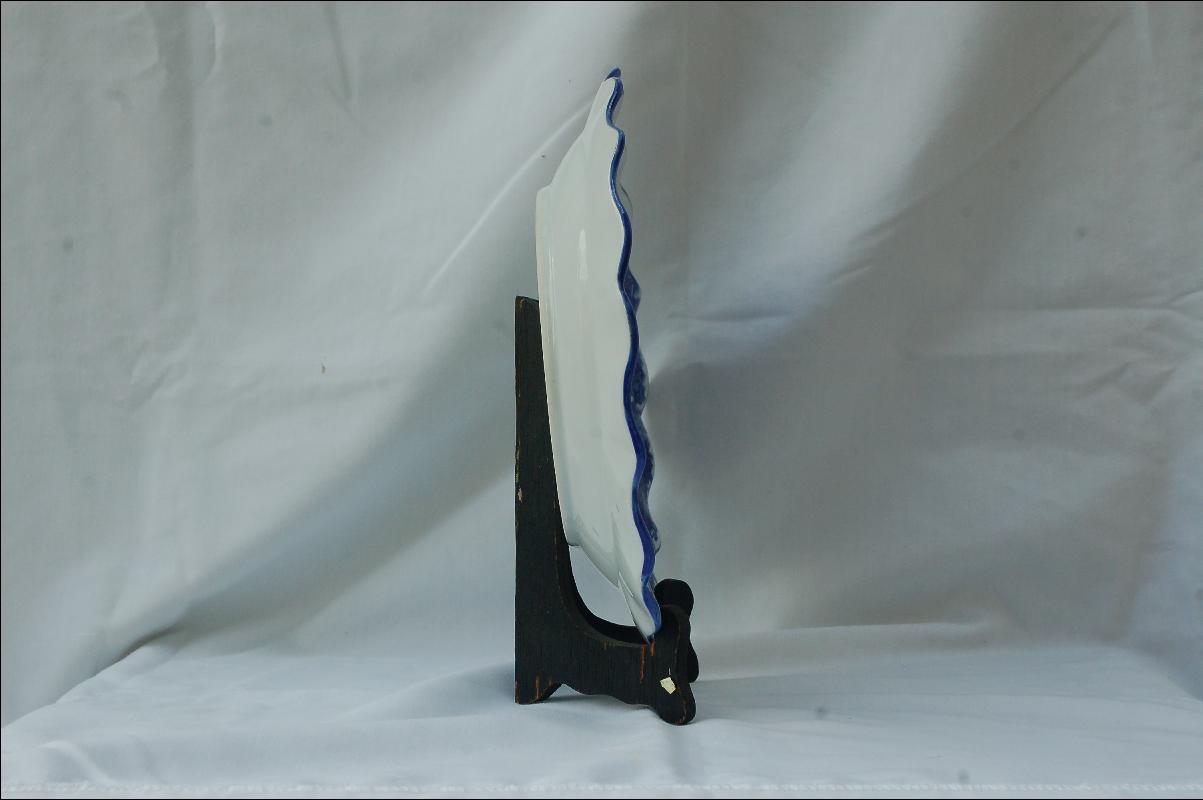 Flo Blue Scalloped Victoria Ware Plate