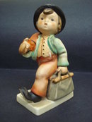 Hummel Figurine Merry Wanderer 11/0