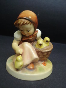 Hummel Figurine Chick Girl 57/0