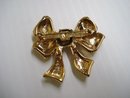 Vintage Broach Golden Bow