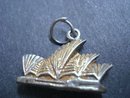 Vintage Silver Charm - Lovely Sydney Opera House