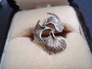 Superb Sterling Silver Ring - Floral