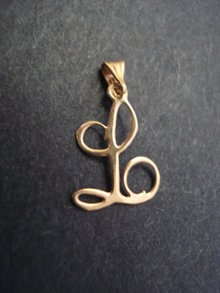 Gold Bracelet charm Monogram L