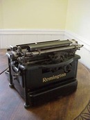 EARLY 1922 REMINGTON TYPEWRITER
