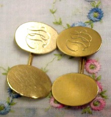 Vict.Gold CUFF LINKS - Monograms