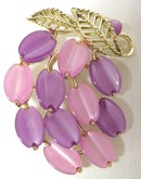 Lovely 1960 Lisner Brooch