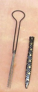 Victorian Crochet Hook in Case