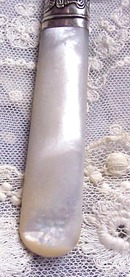 Victorian Pair Pearl Handle KNIFES