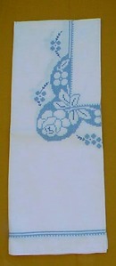 SHABBY CHIC ROSES Embroidery TABLECLOTH
