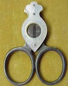 Victorian Pearl CIGAR CUTTER