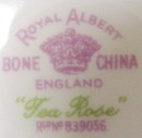 ROYAL ALBERT CHINA DINNER SET